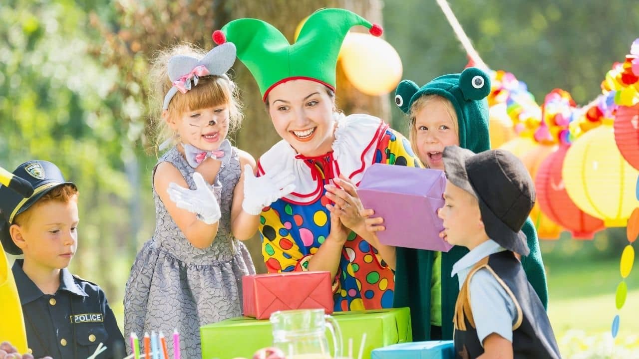 clown at child birthday party 
